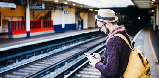 Audio Tour App Detour Steers You Away from the Typical Tourist Traps